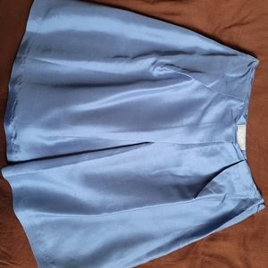 Size 8 - NWOT blue skirt, 100% silk